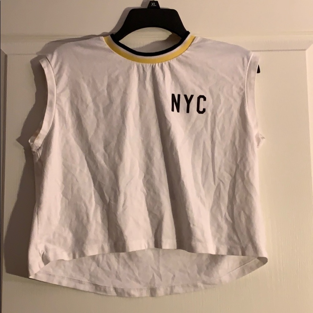 NYC Sleeveless White Crop Top